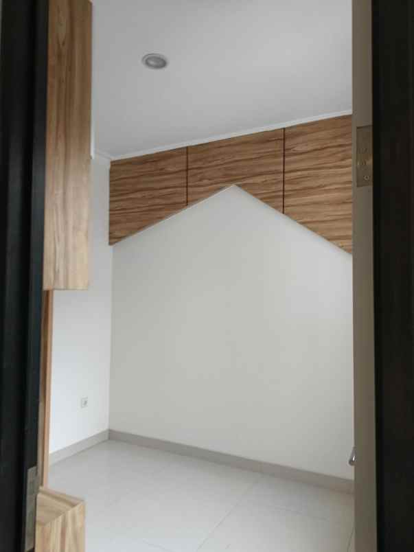 dijual rumah di citragran cibubur