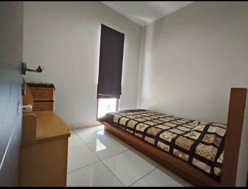 dijual rumah di cluster olive summarecon bekasi