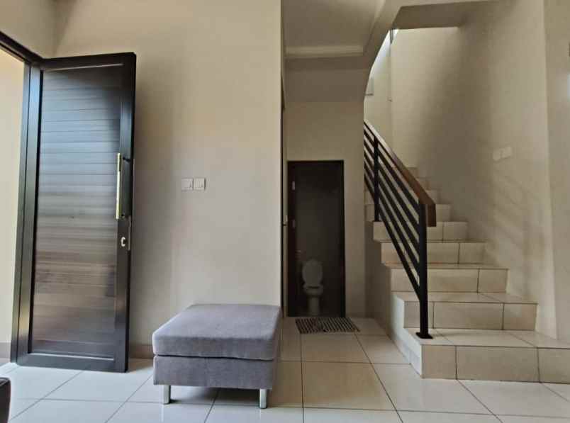 dijual rumah di cluster olive summarecon bekasi
