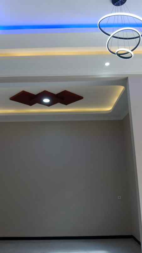 dijual rumah di kalisegoro unnes semarang