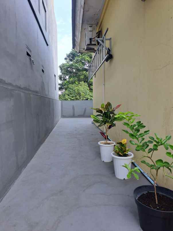 dijual rumah di legenda wisata alternatif cibubur