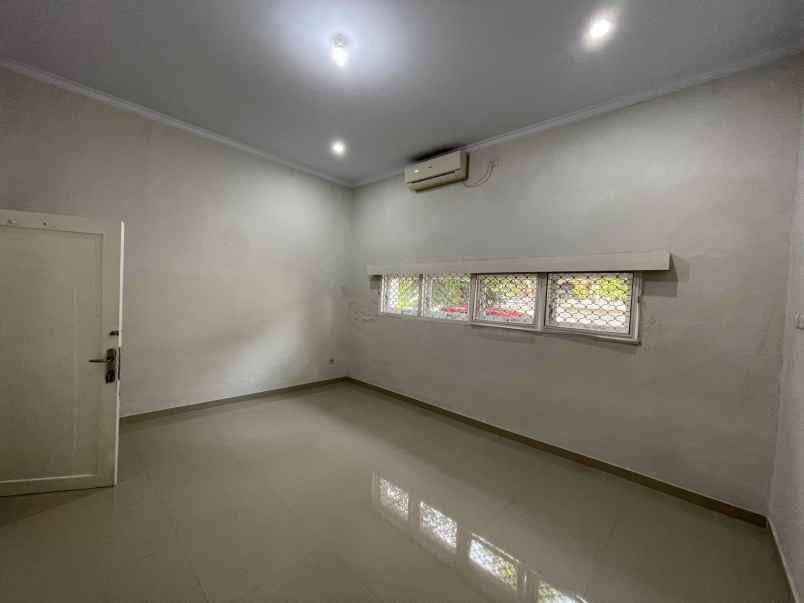 dijual rumah di menteng dalam tebet jakarta selatan