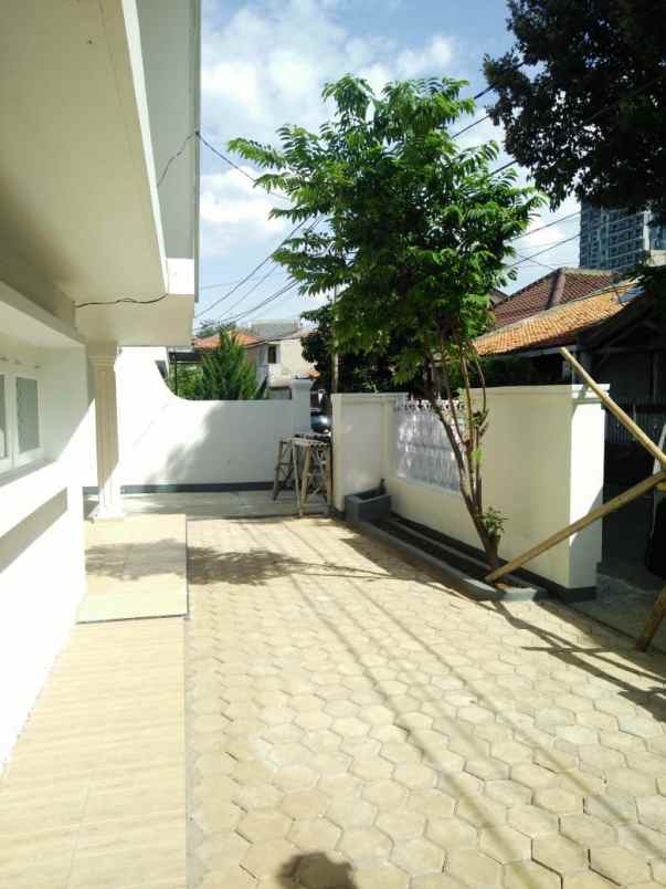 dijual rumah di menteng dalam tebet jakarta selatan