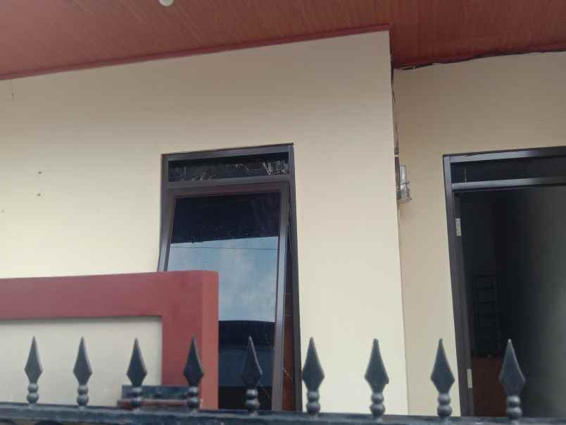 dijual rumah di perumahan bumi pertiwi raya 1 cilebut