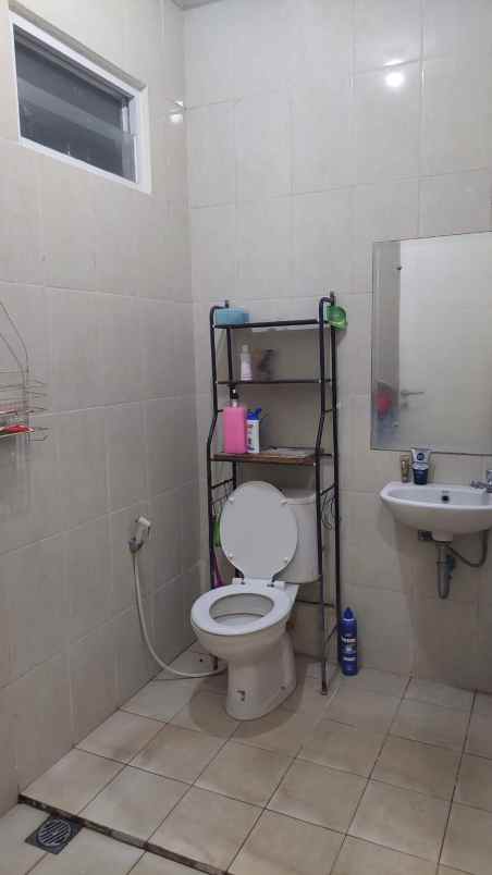 dijual rumah di perumahan harvest city