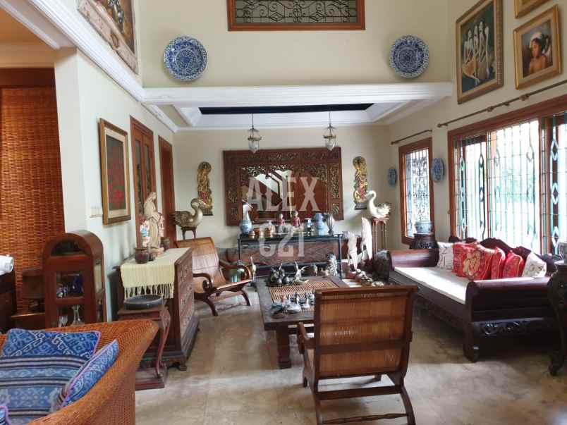 dijual rumah di pondok indah jakarta selatan