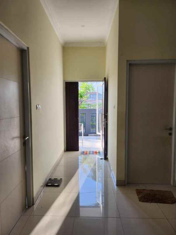 dijual rumah di taman harapan baru bekasi b0422