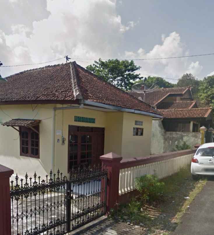 dijual rumah dijual rumah di jl turen