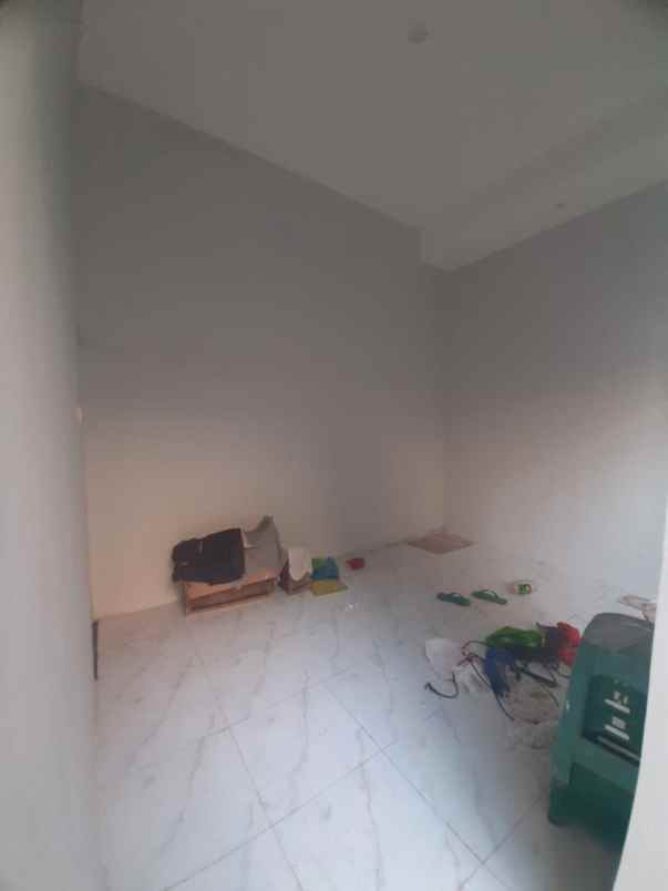 dijual rumah dolog raya pedurungan