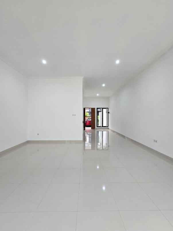 dijual rumah duren sawit