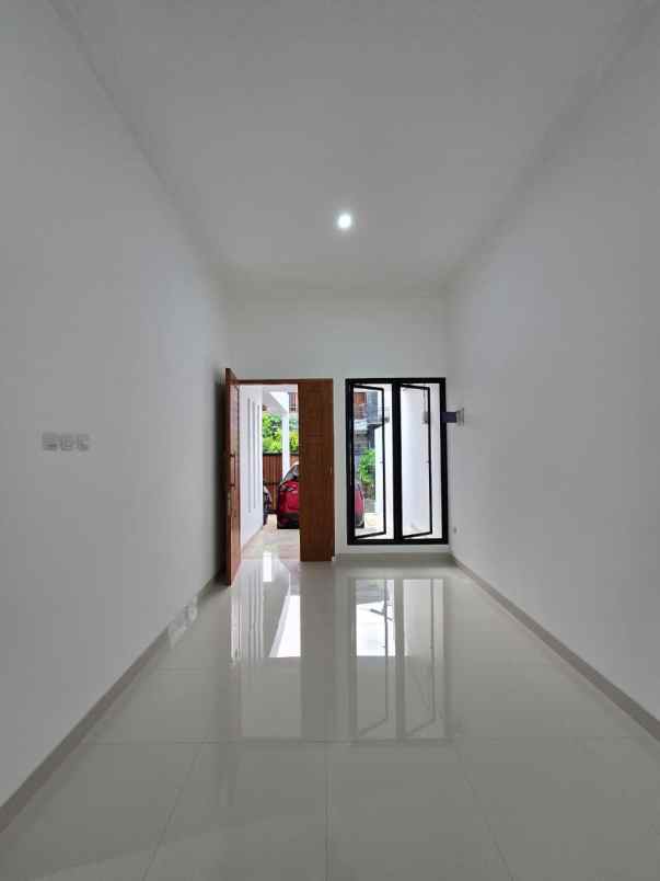 dijual rumah duren sawit