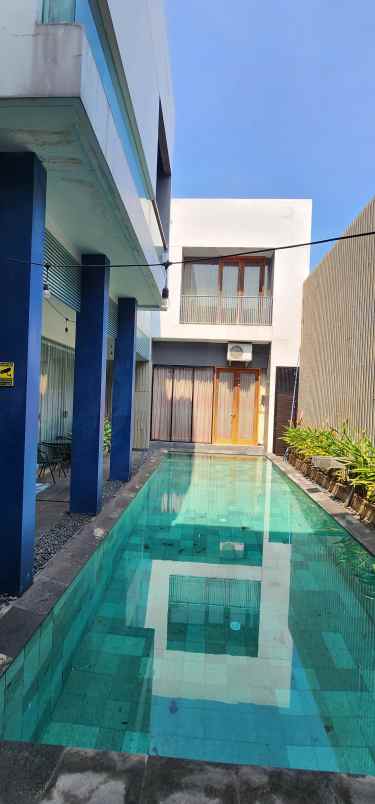 dijual rumah fullerton citraland