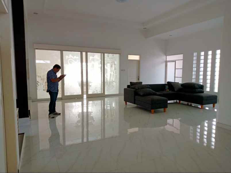 dijual rumah galaxy jupiter margahayu