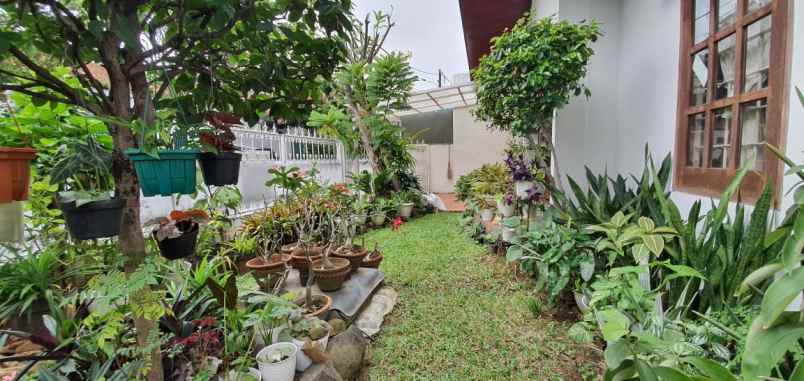 dijual rumah gandaria utara