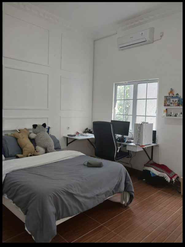 dijual rumah gegerkalong