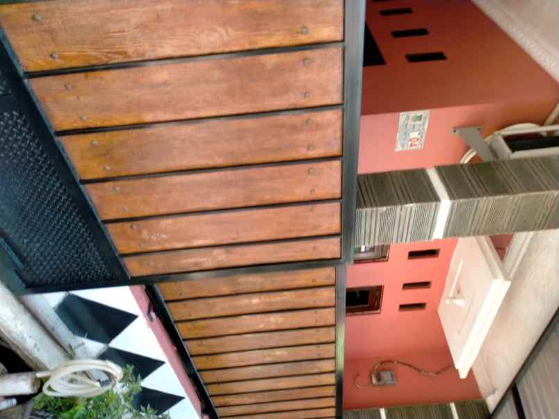 dijual rumah glora mustika asih pasar