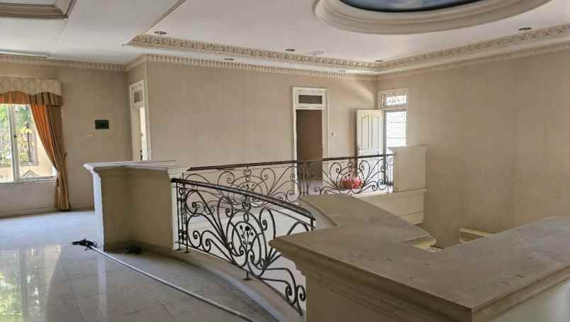 dijual rumah graha famili blok o