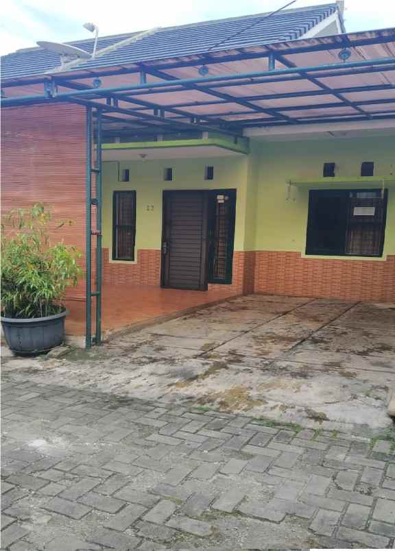 dijual rumah graha utama serpong