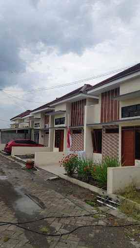 dijual rumah grand maksoem village