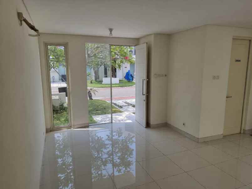 dijual rumah grand pakuwon adelaide sanders