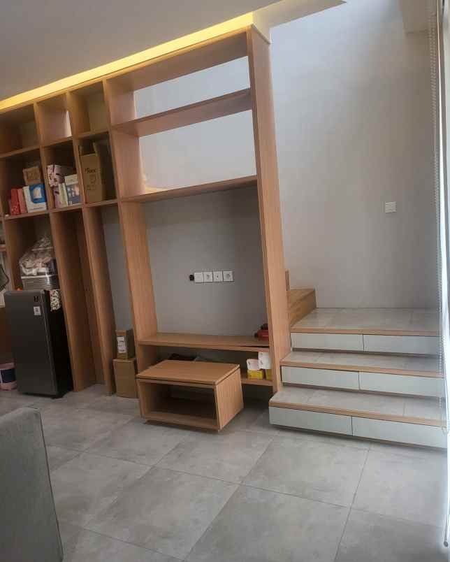 dijual rumah grand wisata cluster o2