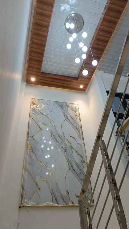 dijual rumah green galaxy residence