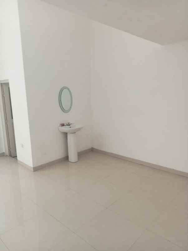 dijual rumah griya babatan mukti