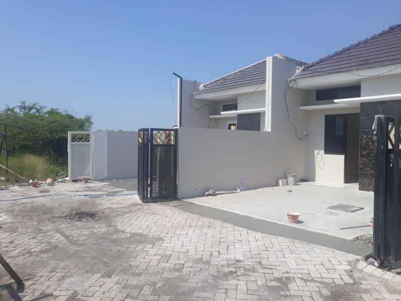 dijual rumah gunung anyar