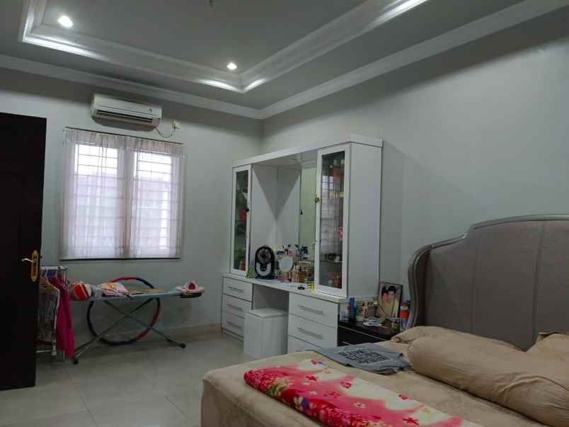 dijual rumah harapan indah regency bekasi