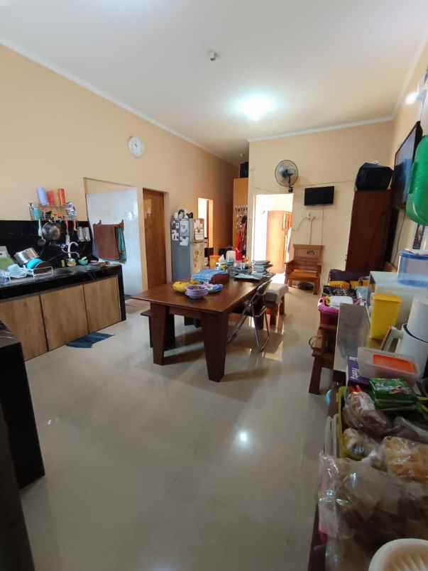 dijual rumah hook di perum pesona ciseureuh purwakarta