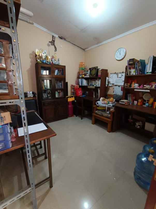 dijual rumah hook di perum pesona ciseureuh purwakarta