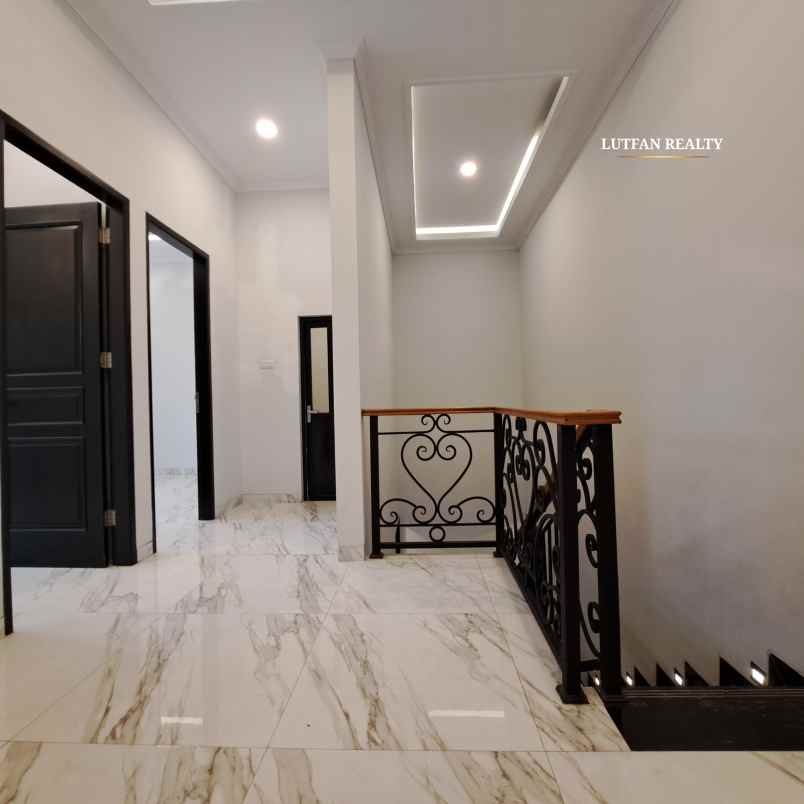 dijual rumah jagakarsa raya