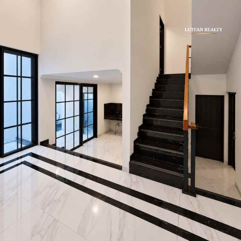 dijual rumah jagakarsa raya