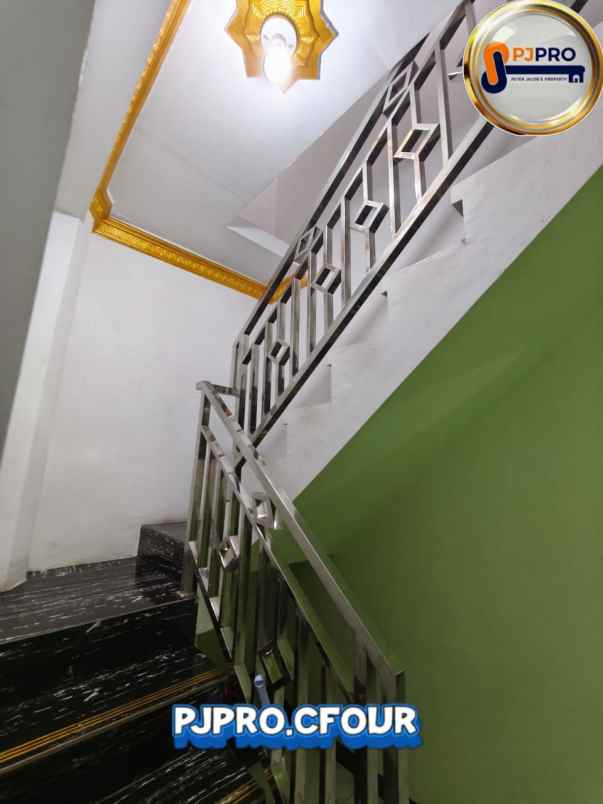 dijual rumah jakarta garden city