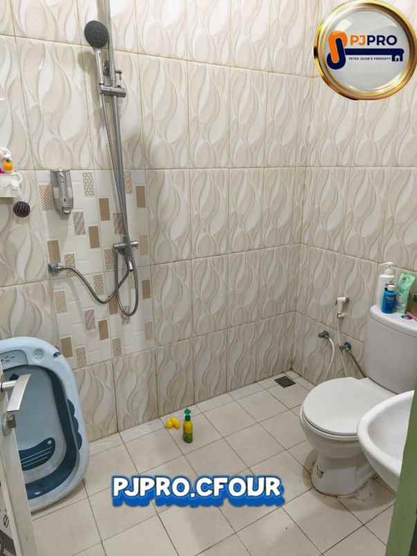 dijual rumah jakarta garden city