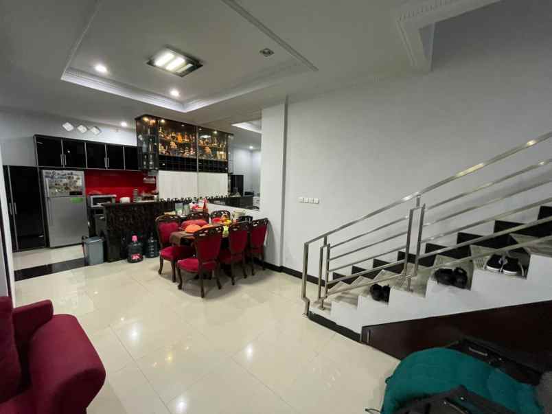 dijual rumah jalan bina husada sunter