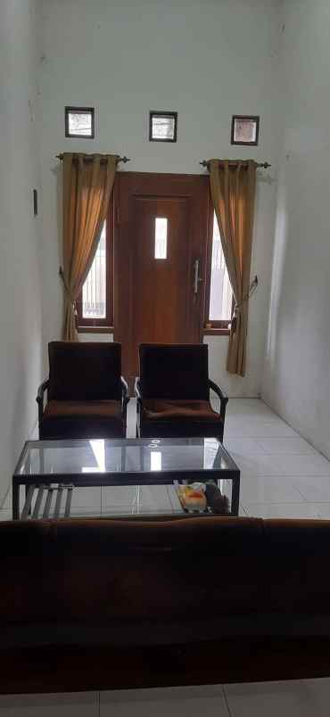 dijual rumah jalan borobudur