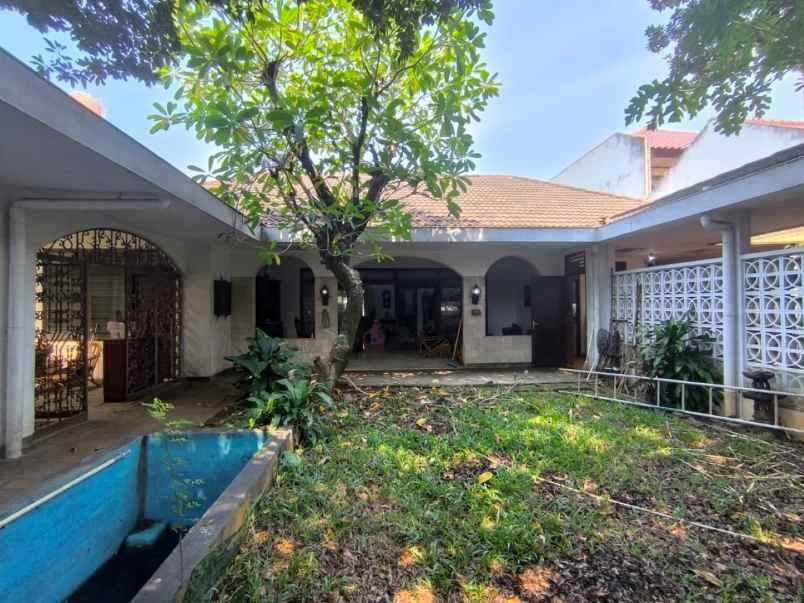 dijual rumah jalan cemapak putih tengah