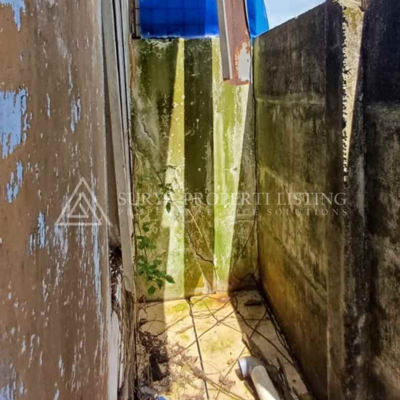 dijual rumah jalan flamboyan raya