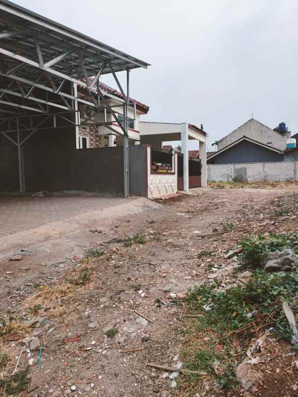 dijual rumah jalan haji salihin