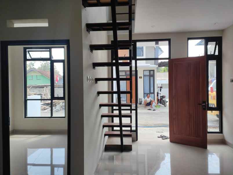 dijual rumah jalan karangjati