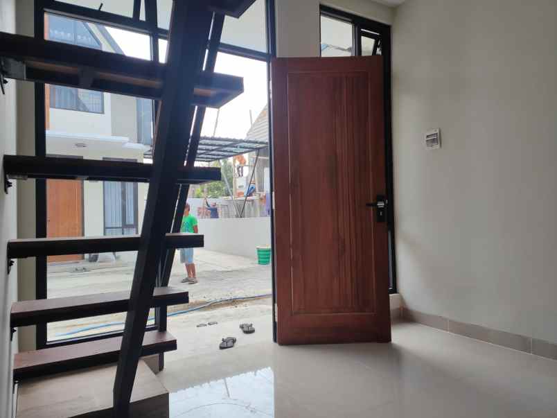 dijual rumah jalan karangjati