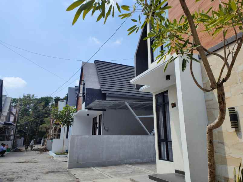 dijual rumah jalan karangjati