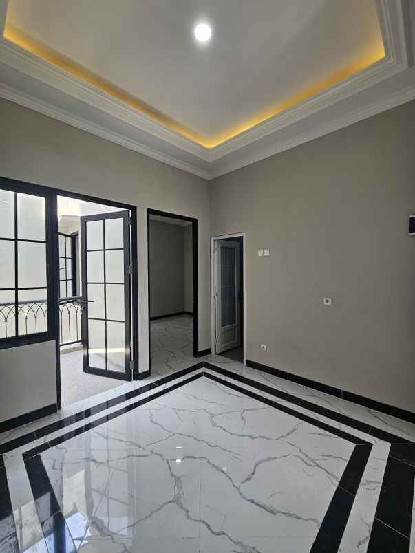 dijual rumah jalan kavling iip