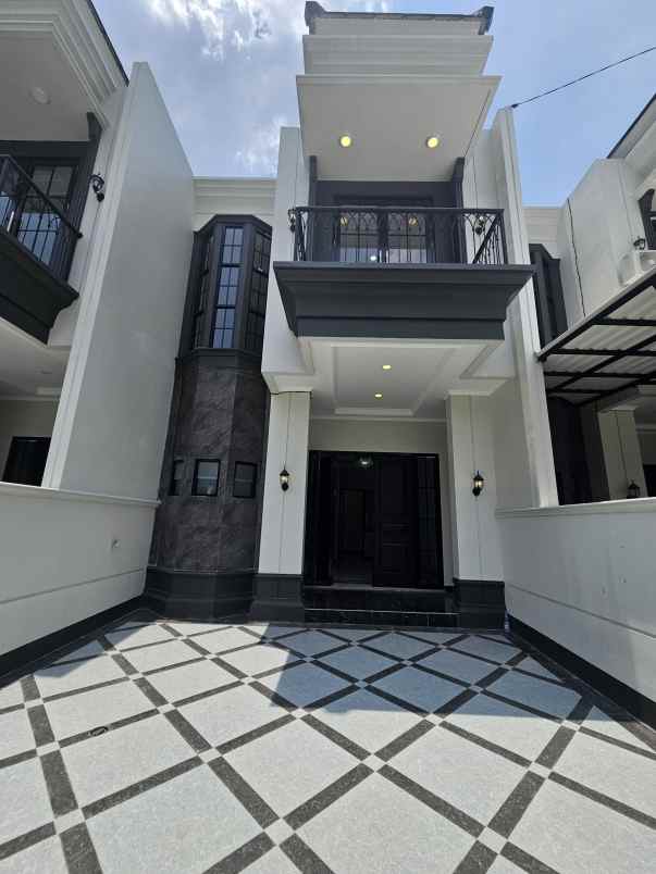 dijual rumah jalan kavling iip