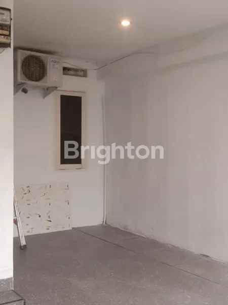 dijual rumah jalan manggis manggarai