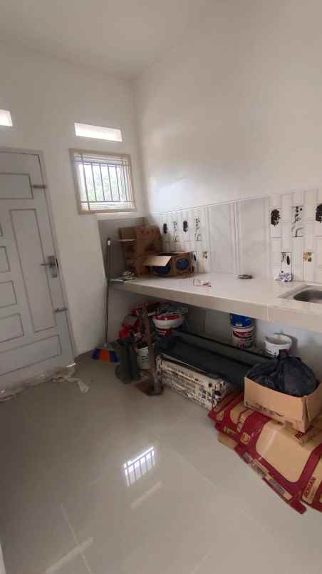 dijual rumah jalan marpoyan