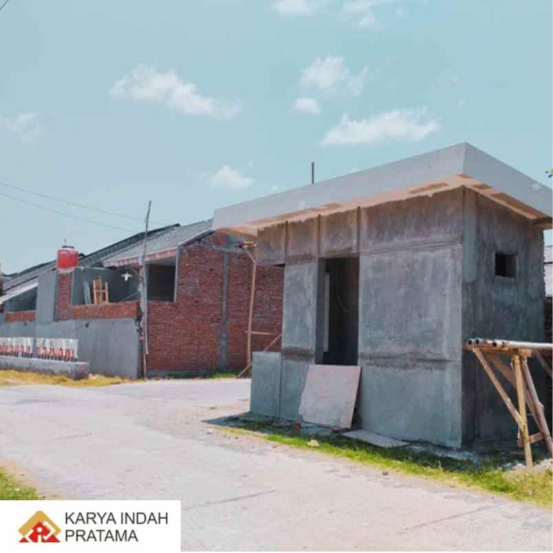 dijual rumah jalan pleret