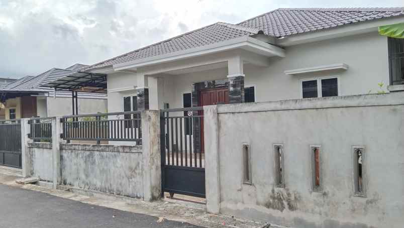 dijual rumah jalan purnama 2 pontianak