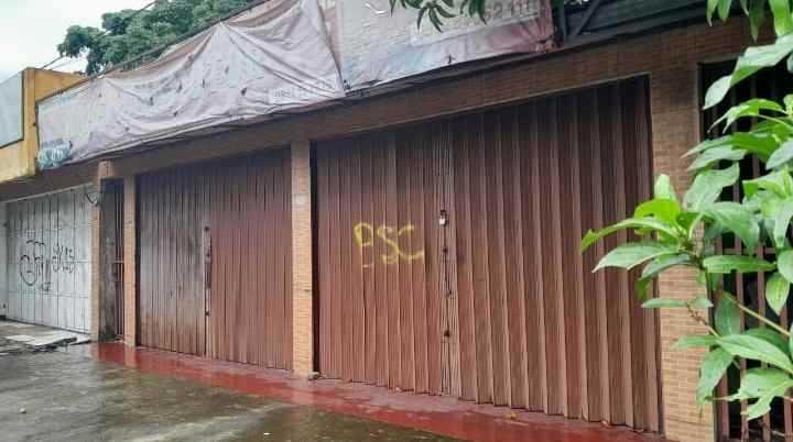 dijual rumah jalan raya lenteng agung